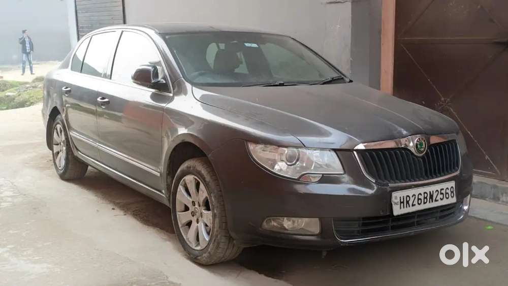 Skoda Superb 2011 Petrol, 3rd Owner, Excellent Condition