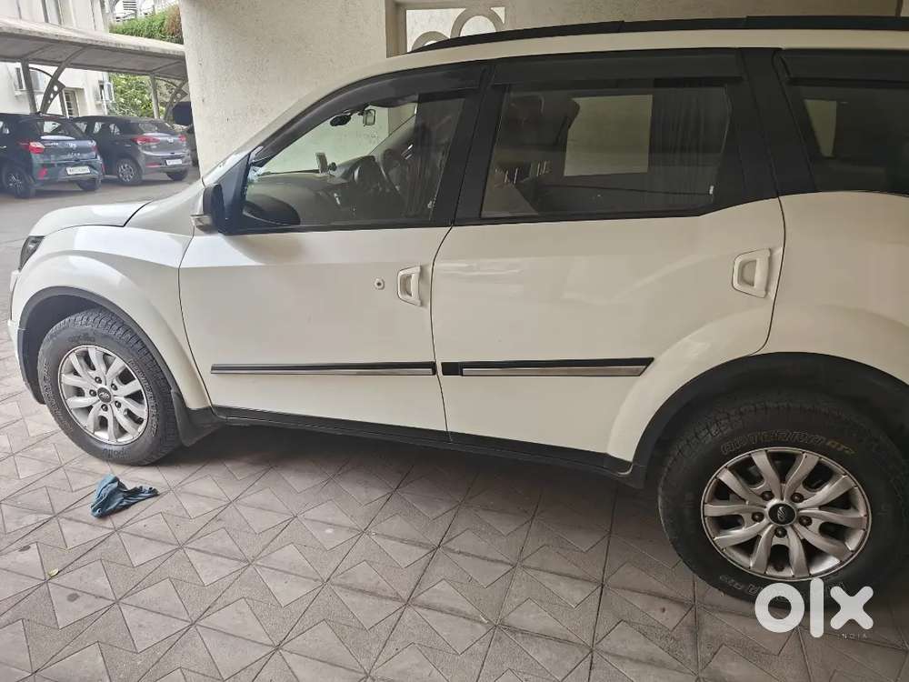 Mahindra Xuv500 W8 At 2016 Diesel  1st Owner  80,900 Km  New Tyres