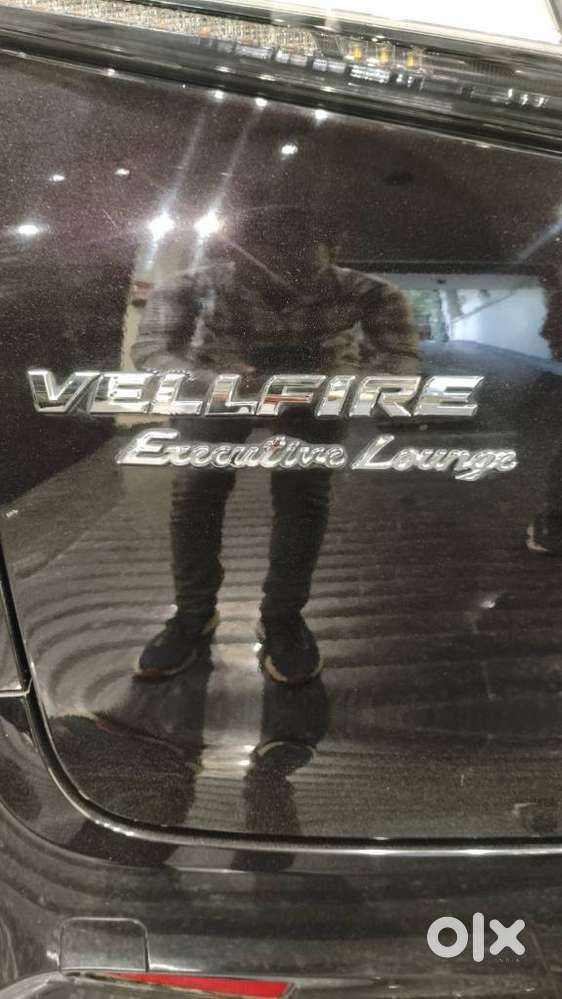 Toyota Vellfire 2.5 Executive Lounge, 2022, Petrol