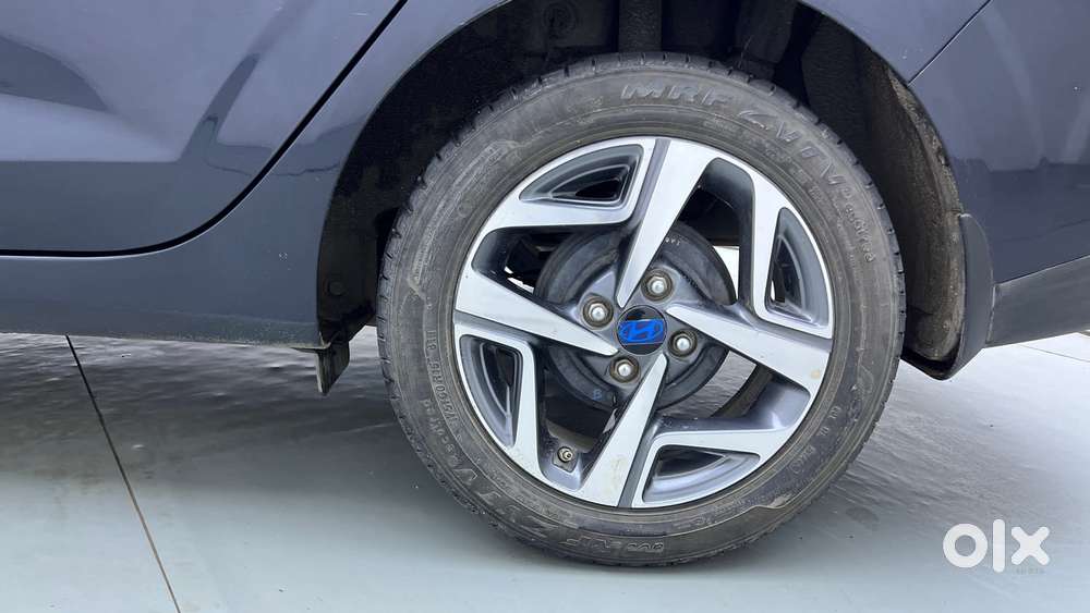 Hyundai Aura 1.2 Sx Cng, 2024, Cng & Hybrids