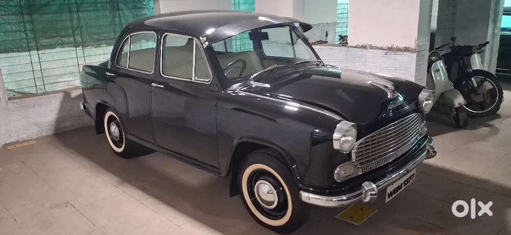 Hindustan Motors  Black Bassador