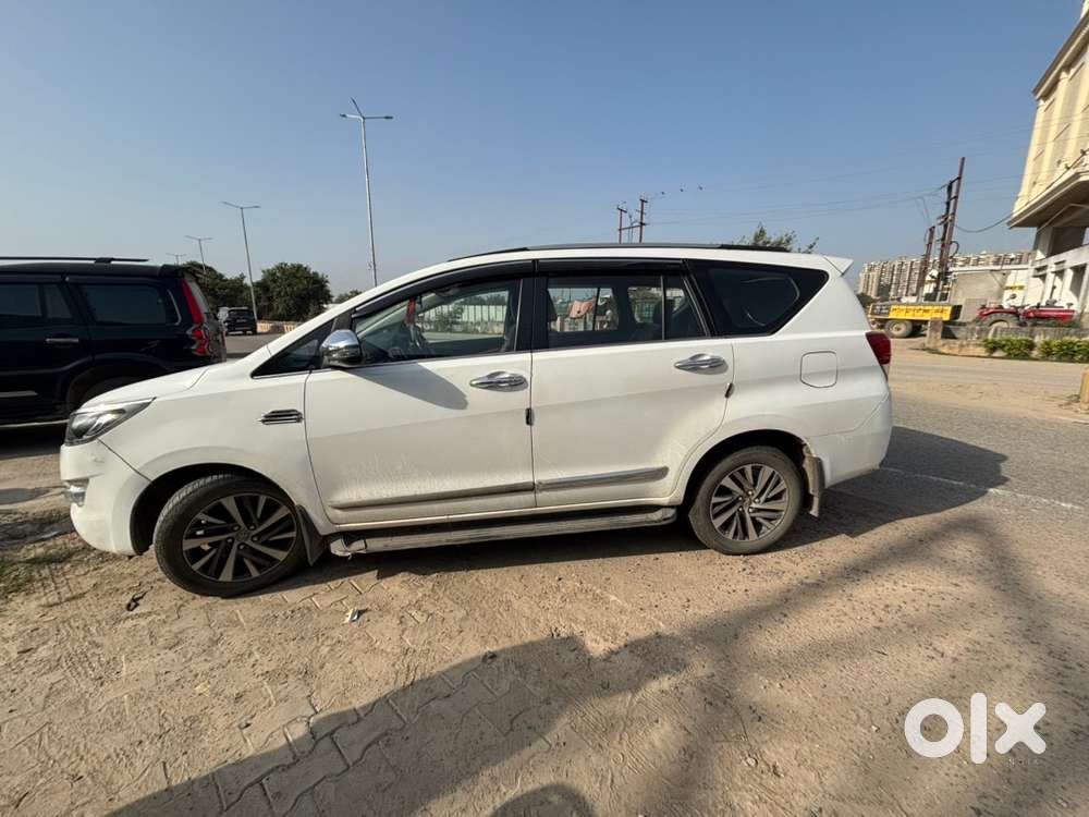 Toyota Innova Crysta 2018