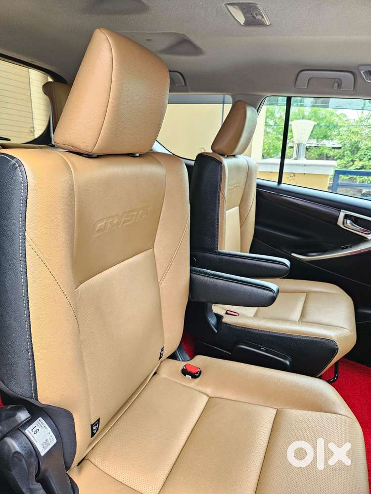 Toyota Innova Crysta [2020-ongoing] 2.4 Zx 7 Str, 2023, Diesel