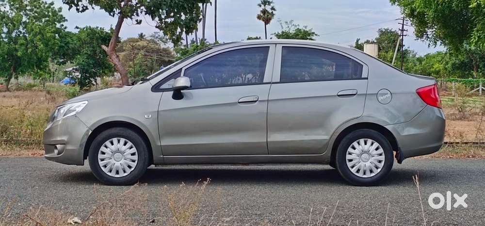 Chevrolet Sail, 2013, Petrol
