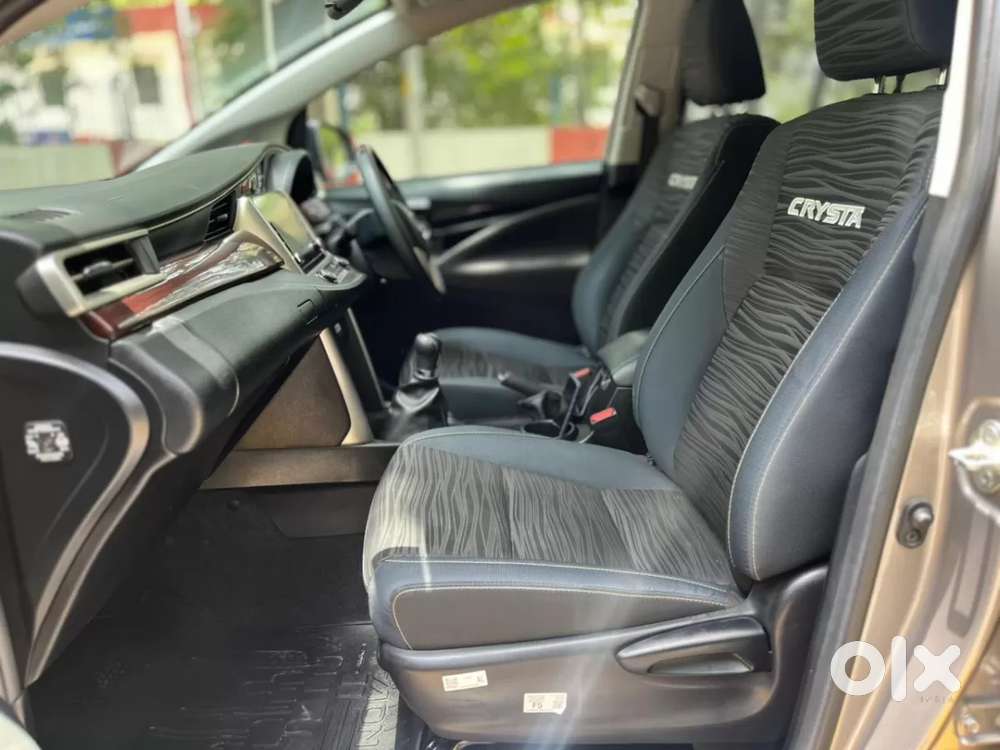Toyota Innova Crysta [2020-ongoing] 2.4 Vx 8 Str, 2024, Diesel