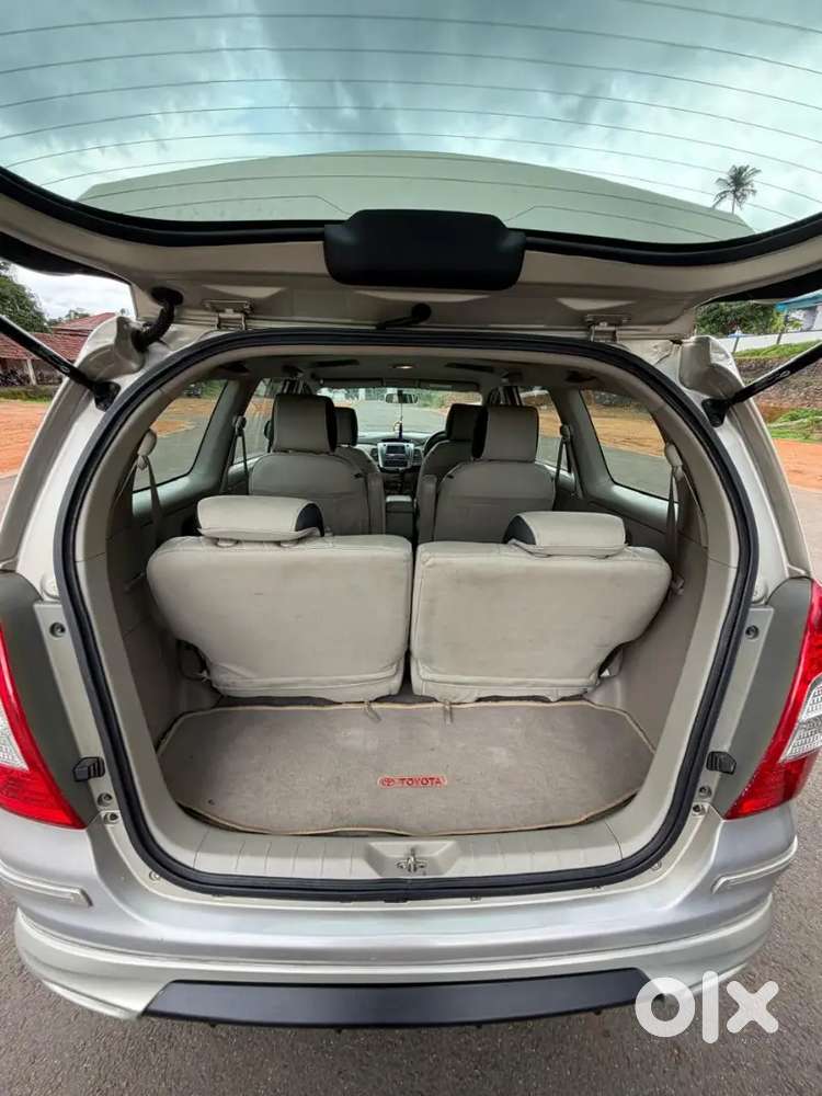 Toyota Innova 2015 Diesel 68000 Km Driven