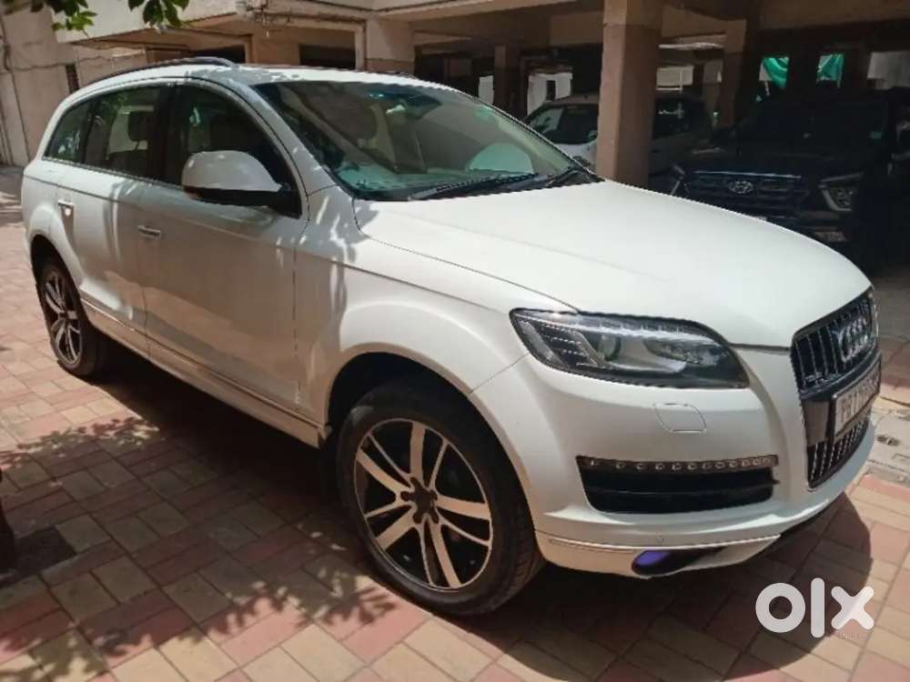 Audi Q7 2010 V8