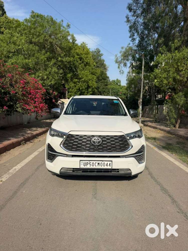 Toyota Innova Hycross 2.0 Vx Hybrid 7 Str, 2023, Petrol