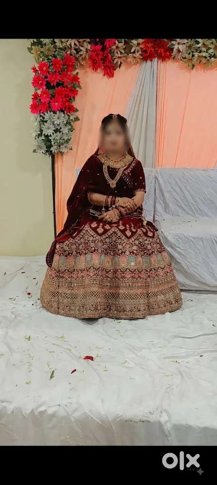 Maroon velvet bridal  Lehenga one time used 4000