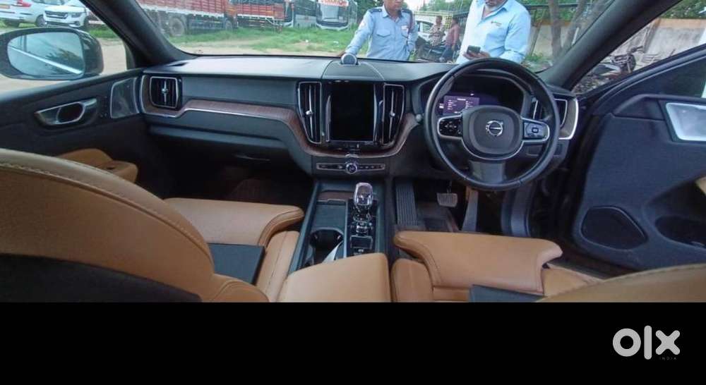 Volvo Xc60 D5 Summum, 2023, Petrol