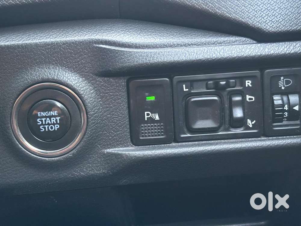 Maruti Suzuki Vitara Brezza Zdi Plus Dual Tone, 2016, Diesel