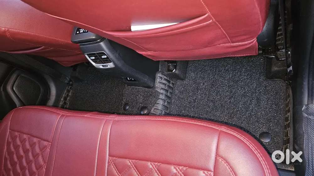 Hyundai Venue 2023 Sep Petrol Well Maintained