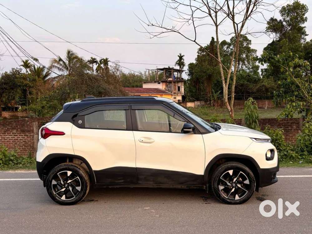Tata Punch Creative Dual Tone Mt Sunroof, 2023, Petrol