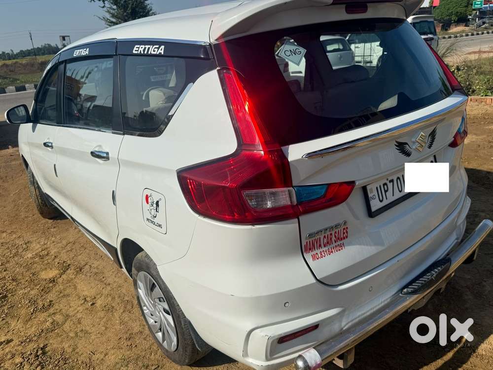 Maruti Suzuki Ertiga Vxi Cng 2025