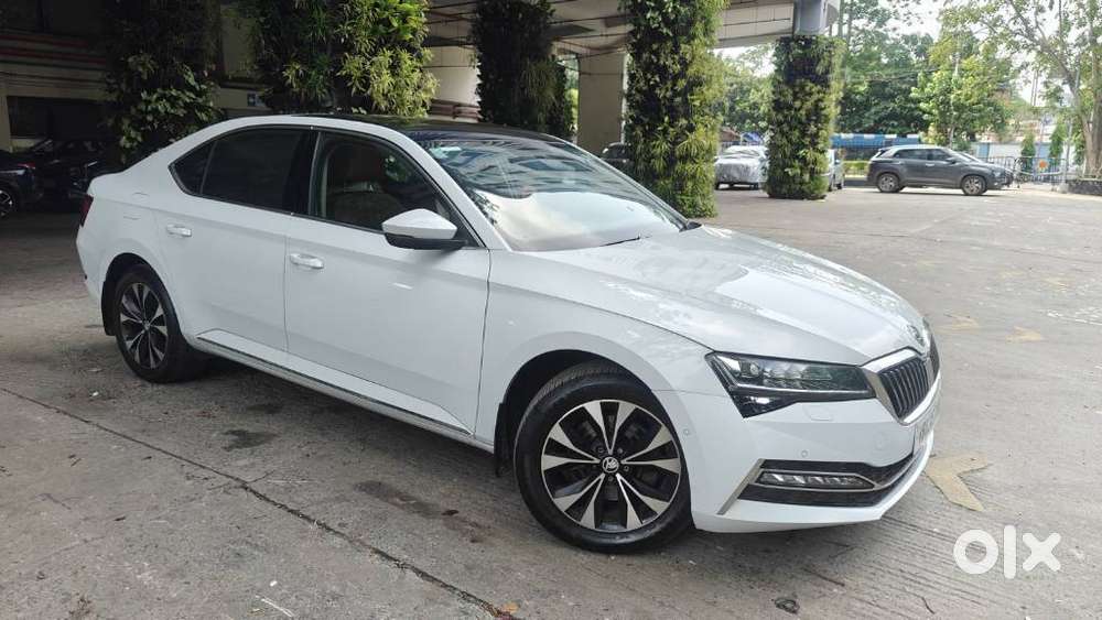 Skoda Superb 2.0 L&k Tsi At, 2022, Petrol