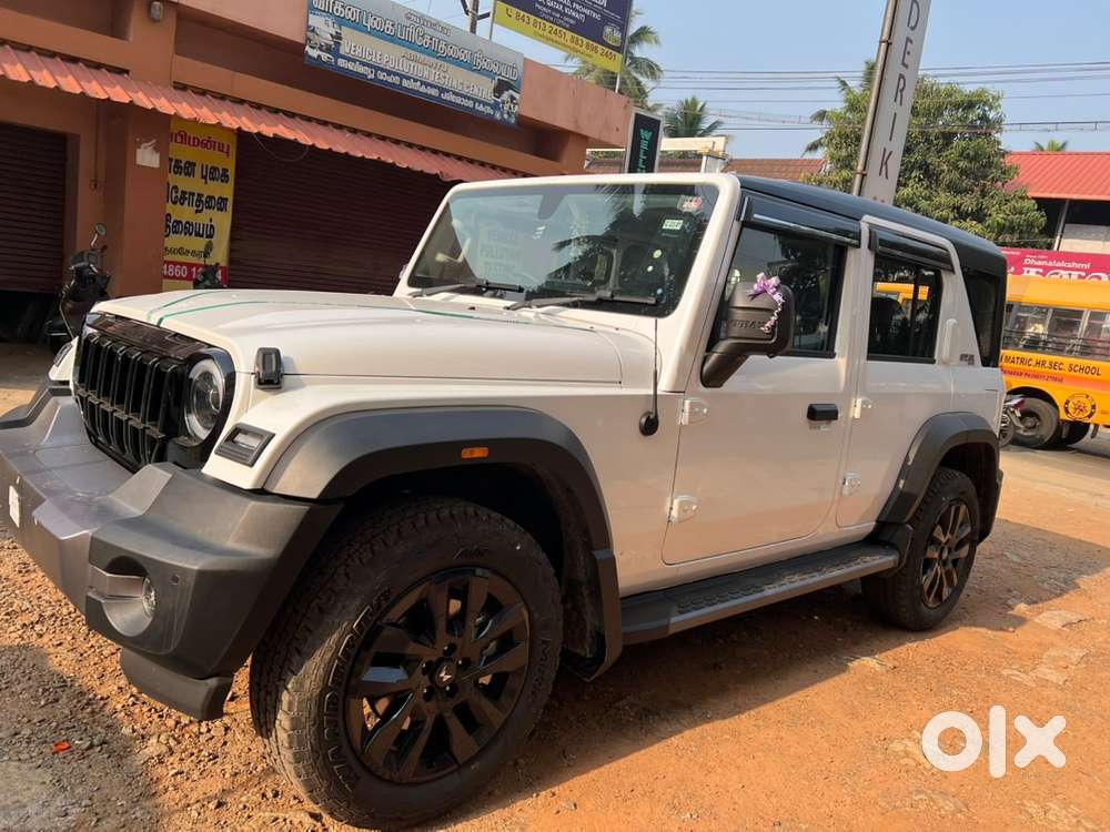 Mahindra Thar Roxx 2026 Star Edition At