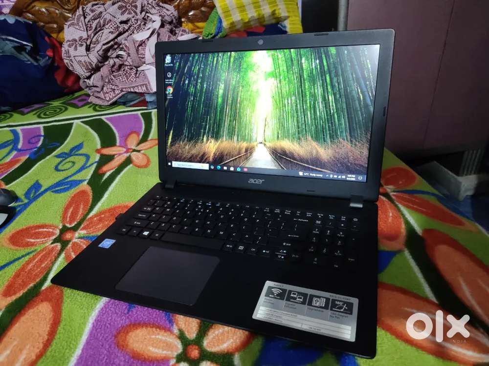 Look's like new 2gb ram 256 SSD windows 10