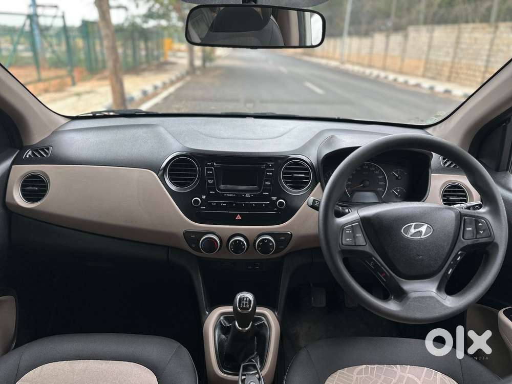Hyundai Grand I10 Sportz, 2016, Petrol