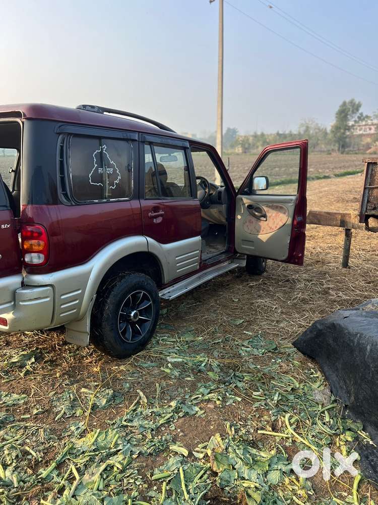 Mahindra Scorpio 2005