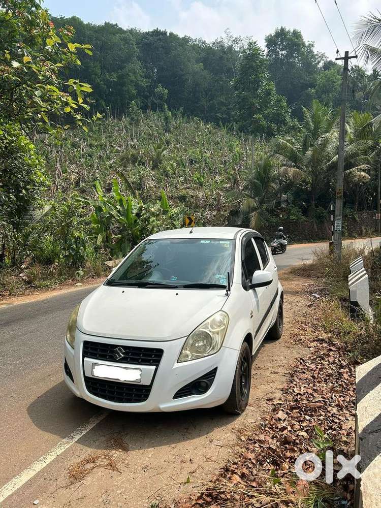 Re-registered Maruti Suzuki Ritz 2015 Diesel 121152 Km Driven