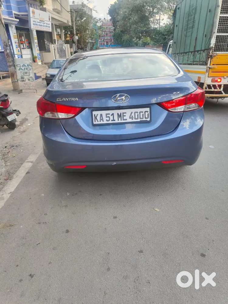 Hyundai Elantra 2013 Petrol Well Maintained