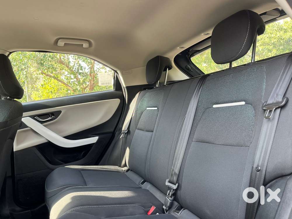 Tata Nexon Creative Plus 1.2 Revotron Petrol 6 Amt Dt, 2024, Petrol