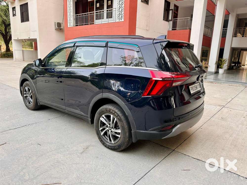 Mahindra Xuv700 2.0 Ax 5 Petrol Mt 7 Str, 2024, Petrol
