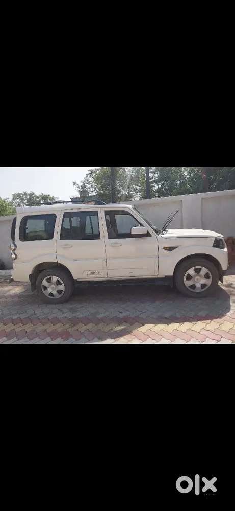 Mahindra Scorpio 2017 Diesel Manual