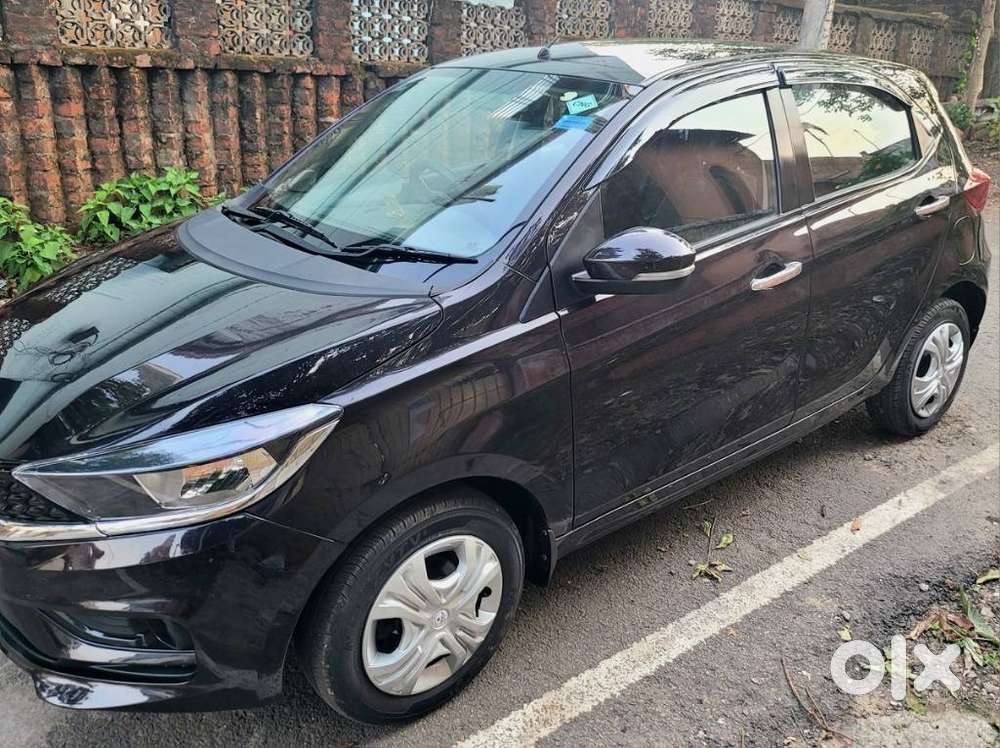 Tata Tiago 1.2 Revotron Xm Cng, 2023, Petrol