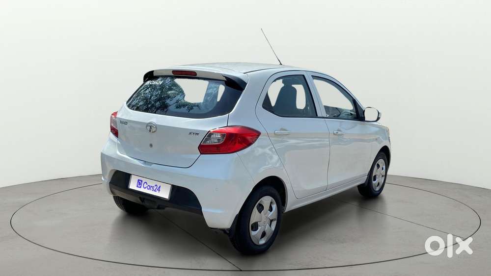 Tata Tiago 1.2 Revotron Xta, 2017, Petrol