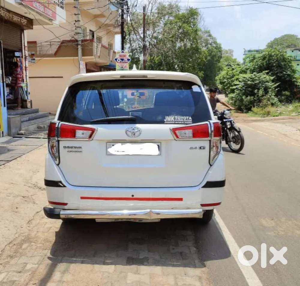 Toyota Innova Crysta 2016 Diesel 65000 Km Driven