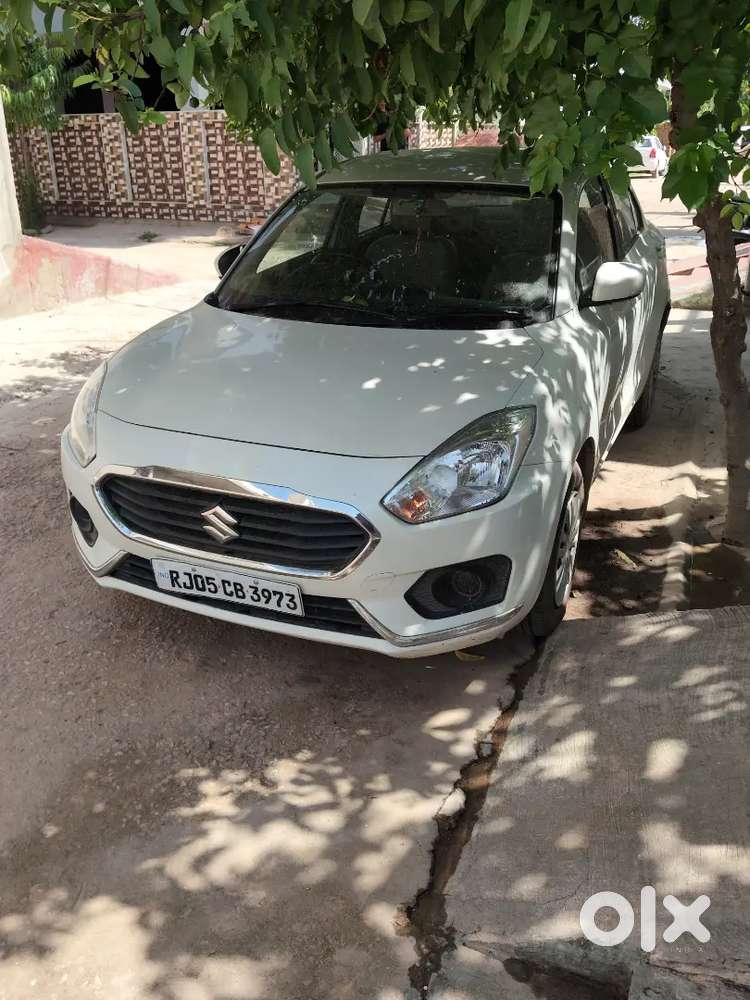 Maruti Suzuki Dzire 2018 Petrol 42000 Km Driven