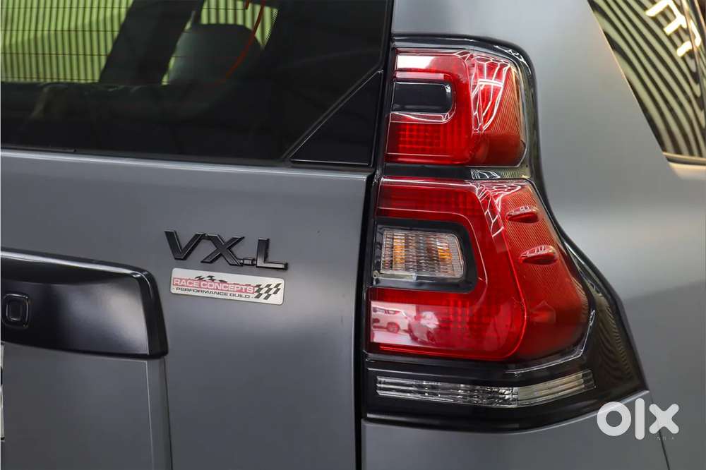 Toyota Land Cruiser Prado Vx L, 2011, Diesel