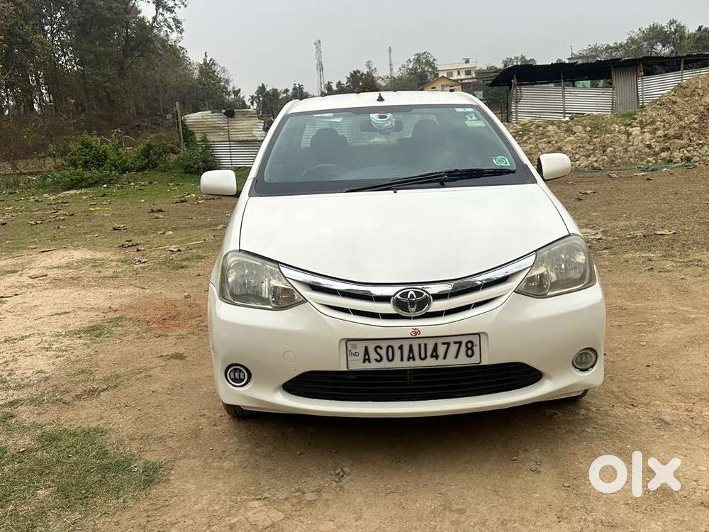 Toyota Etios 2011 Petrol 80000 Km Driven