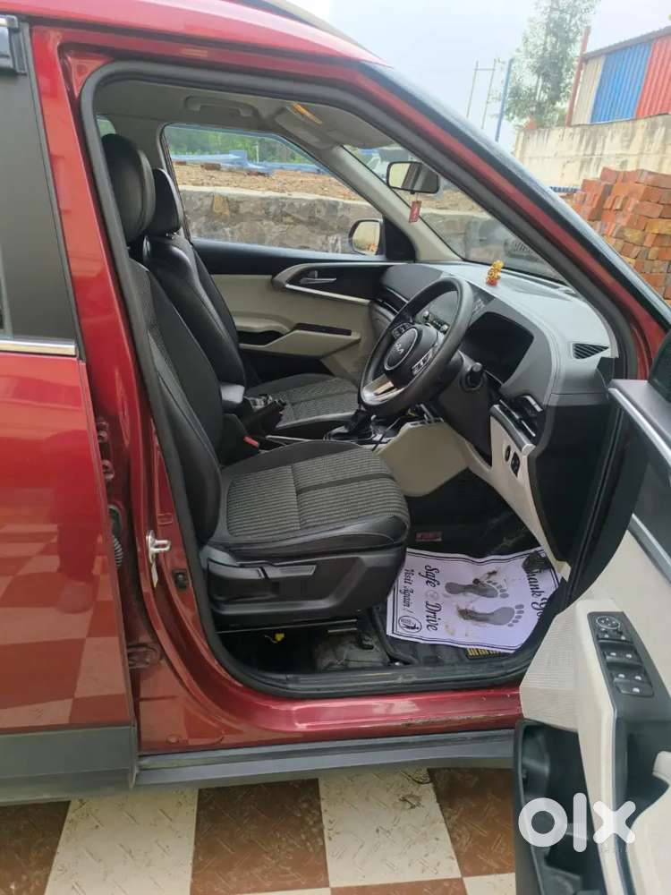 Kia Carens Prestige Plus 2023 Manual