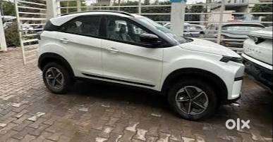 Brand New Nexon Creative+s Amt Petrol