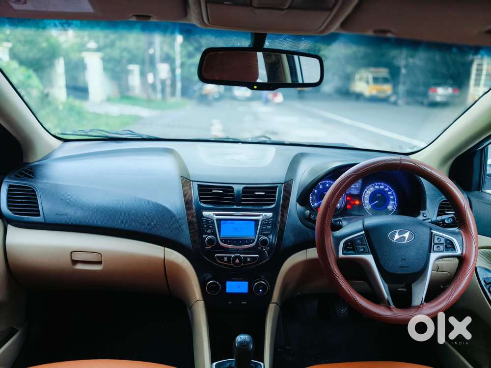Hyundai Verna Fluidic 1.6 Vtvt Sx Automatic, 2013, Petrol