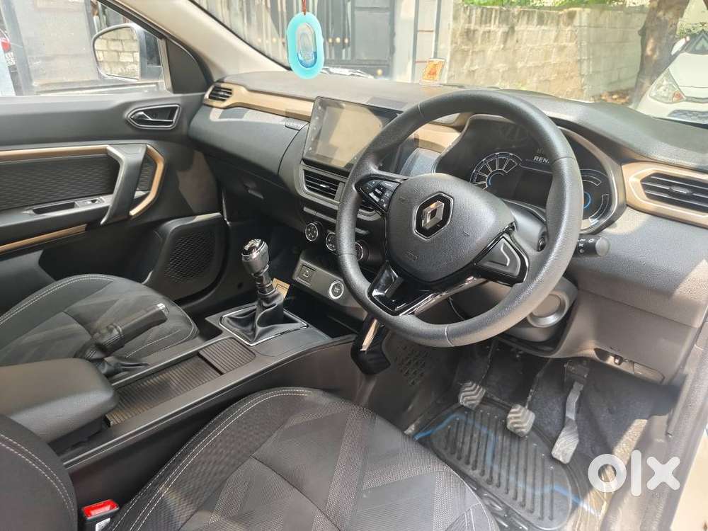Renault Kiger, Rxt (o ) Mt Optional Petrol Model 2022, Driven 13,700km