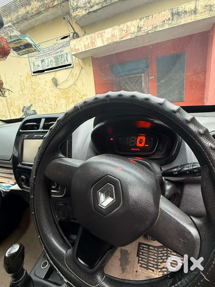 Urgent Sale Renault Kwid Petrol Well Maintained