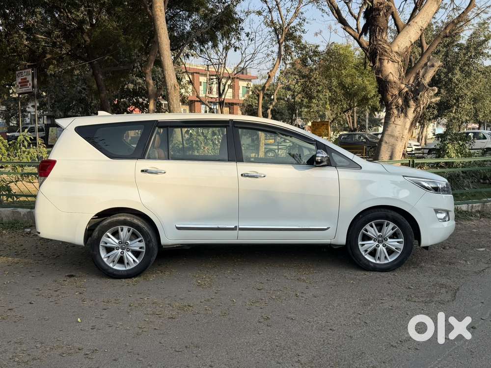 Toyota Innova Crysta 2.4 Z 7 Str, 2021, Diesel