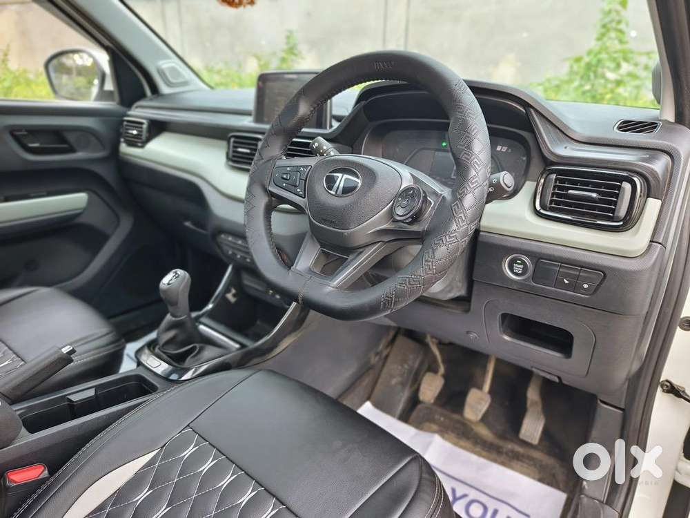 Tata Punch Adv+s 2025