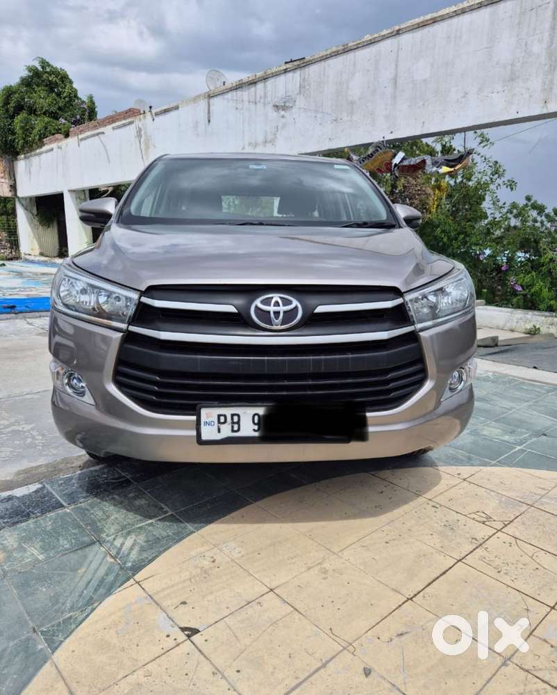 Toyota Innova Crysta 2.7 Gx At, 2019, Diesel