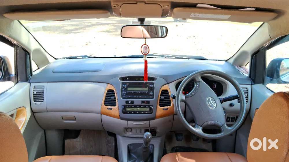 Toyota Innova 2011 Diesel Well Maintained