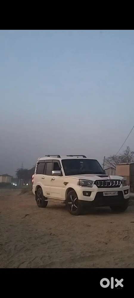 Mahindra Scorpio Classic 2021 Diesel 85000 Km Driven