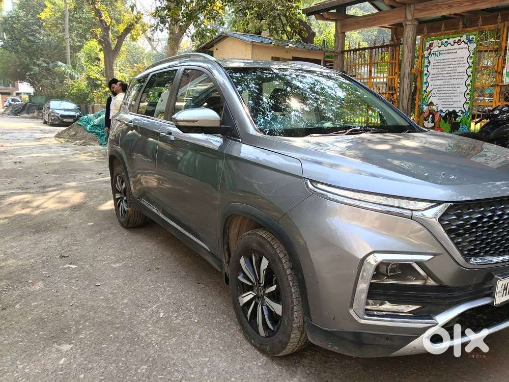Mg Hector 1.5 Smart Petrol Hybrid Manual. Silver Colour.