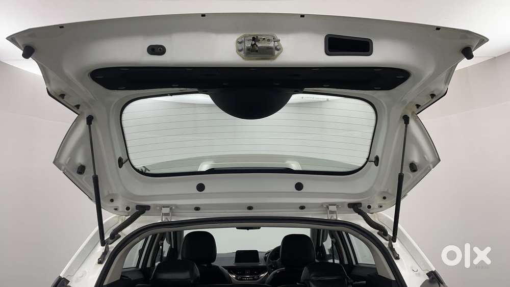 Tata Nexon 1.2 Revotron Xza Plus (l), 2019, Petrol