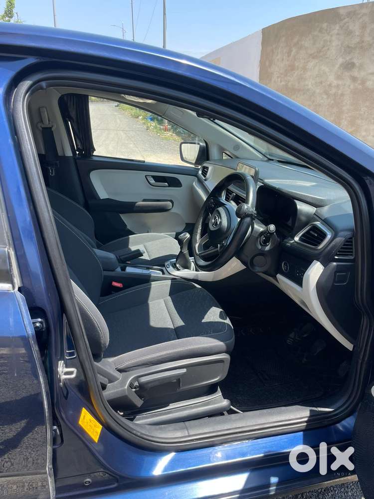 Tata Altroz Xz Plus (s), 2024, Petrol