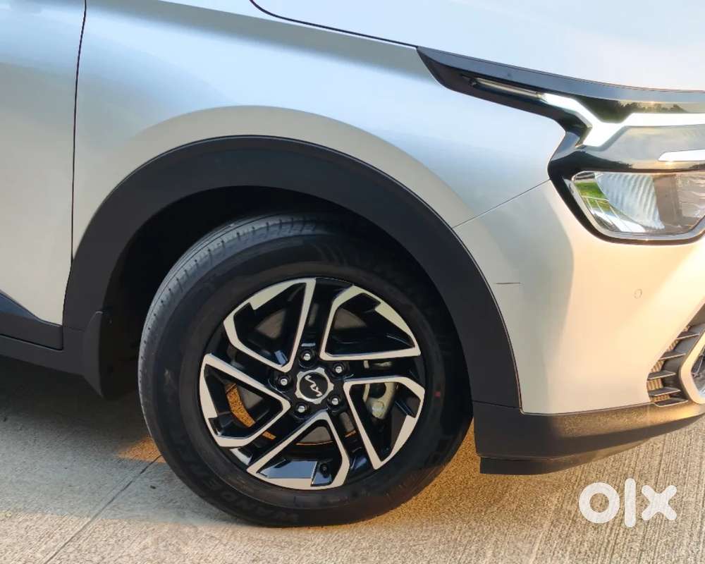 Kia Carens Prestige Plus Diesel, 2025, Petrol