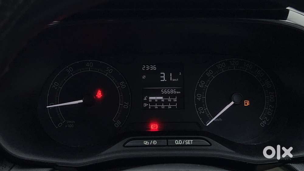 Skoda Slavia Active 1.0l Tsi Mt, 2022, Petrol