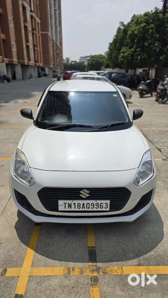 Maruti Suzuki Swift Lxi 2018